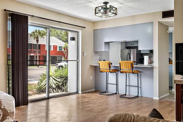 1055 82ND TER N #1055A, St Petersburg, FL 33702