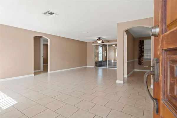 9926 LAKESIDE LN, Port Richey, FL 34668