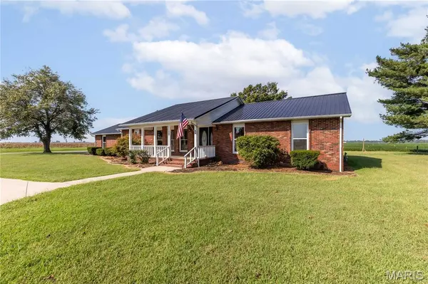 961 S 413th Rd, East Prairie, MO 63845