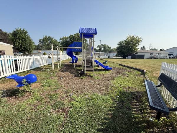 1712 S Dixie HWY #213, Crete, IL 60417