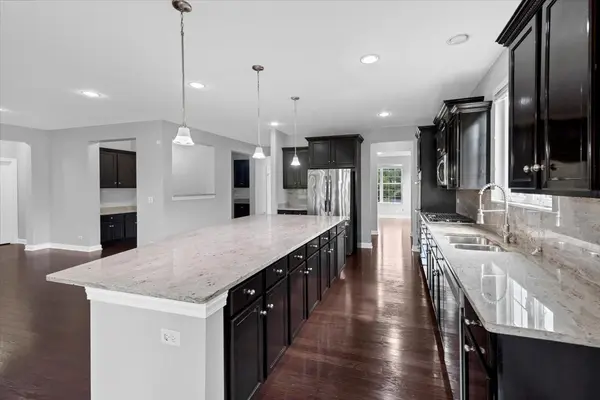 23590 Sanctuary Club DR, Kildeer, IL 60047