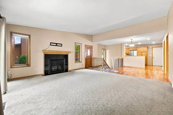 2708 S 27th ST S, Fargo, ND 58103
