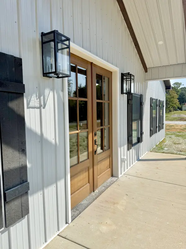 5572 ANTIOCH RD, Hopkinsville, KY 42240
