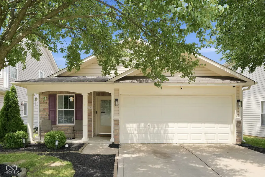 10216 Clear Sky DR, Avon, IN 46123