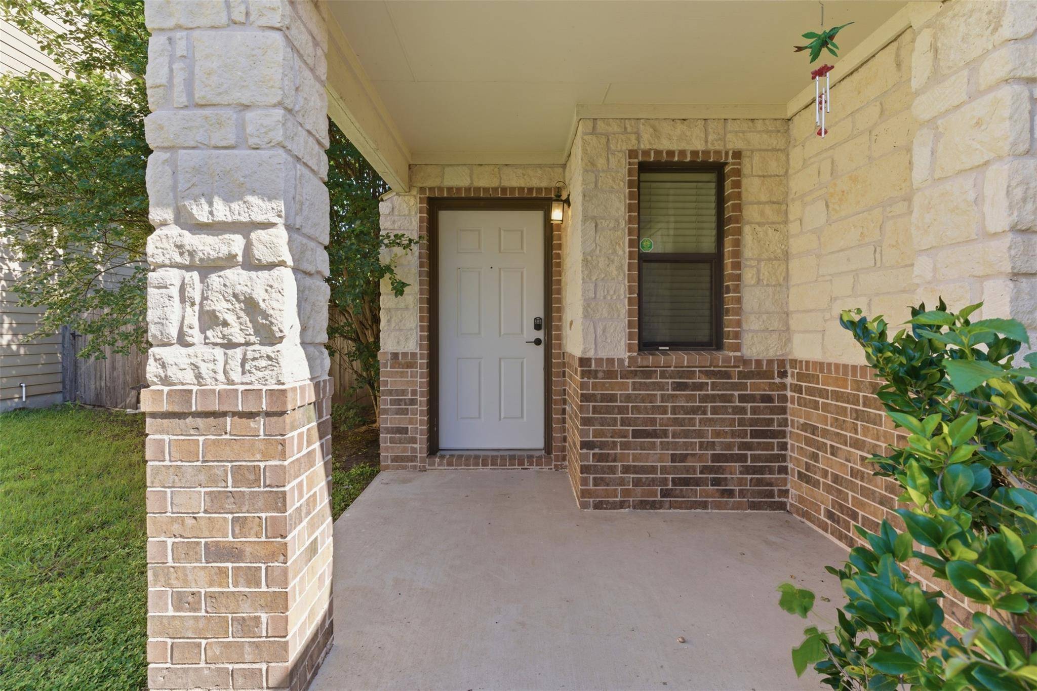 602 Yosemite TRL, Taylor, TX 76574