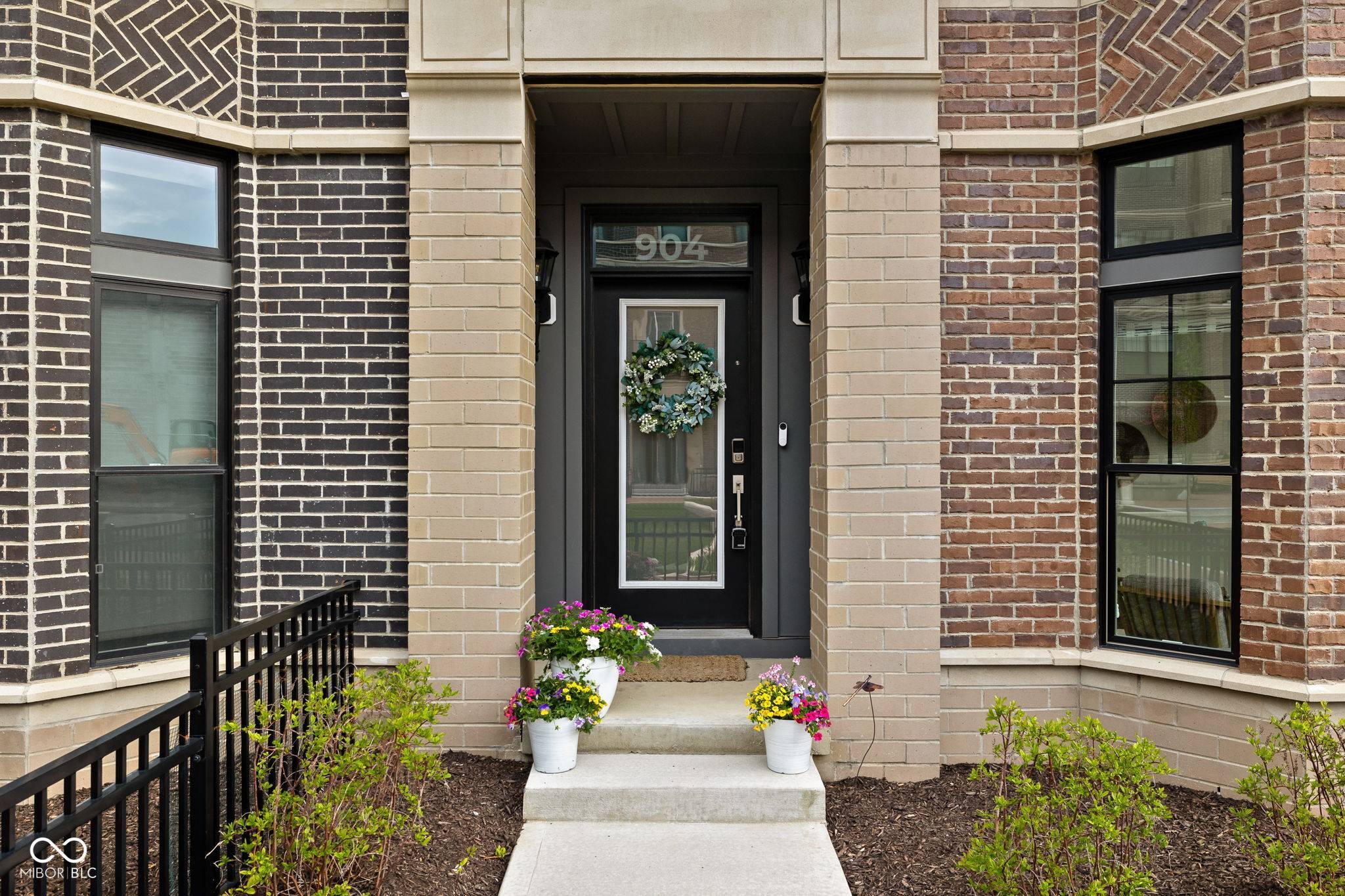 904 Veterans WAY, Carmel, IN 46032