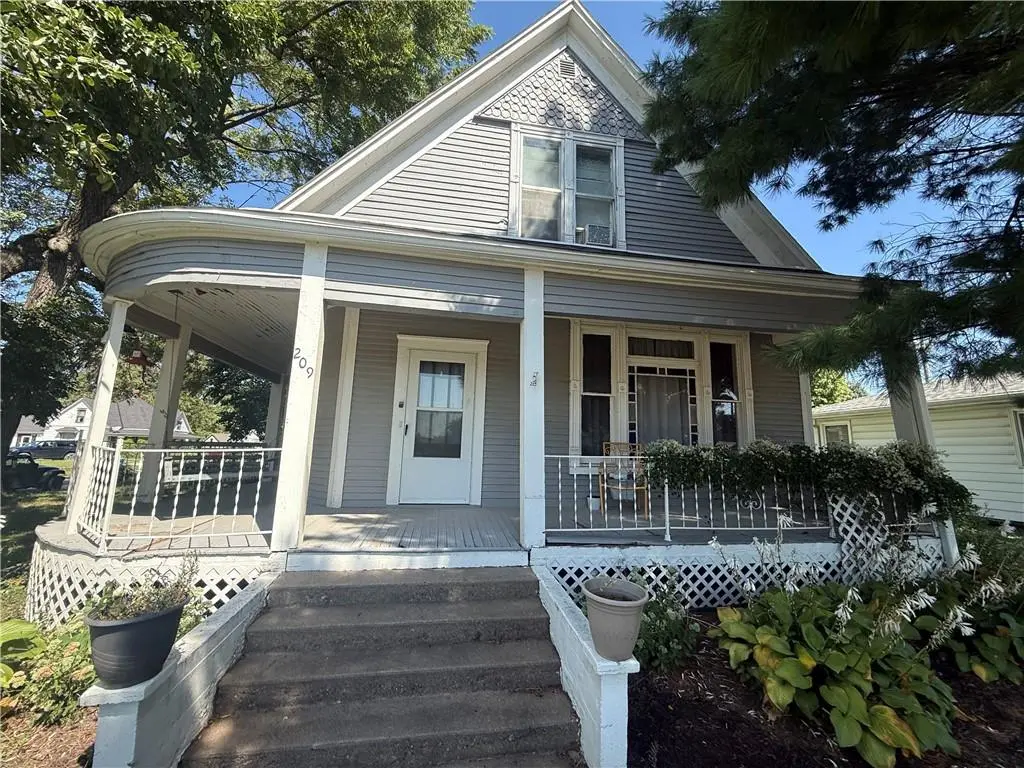 209 W Nodaway ST, Oregon, MO 64473