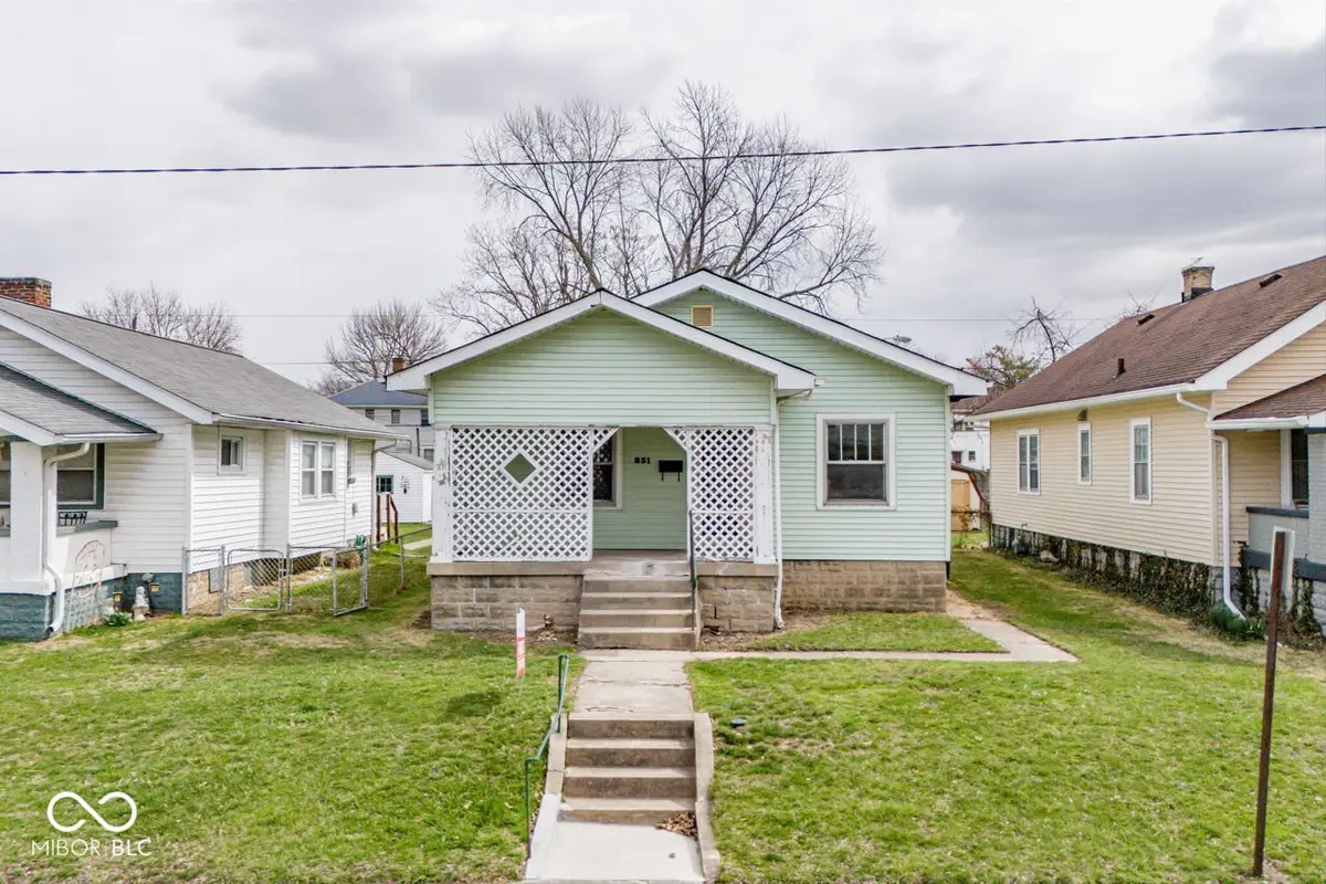 831 Wallace AVE, Indianapolis, IN 46201