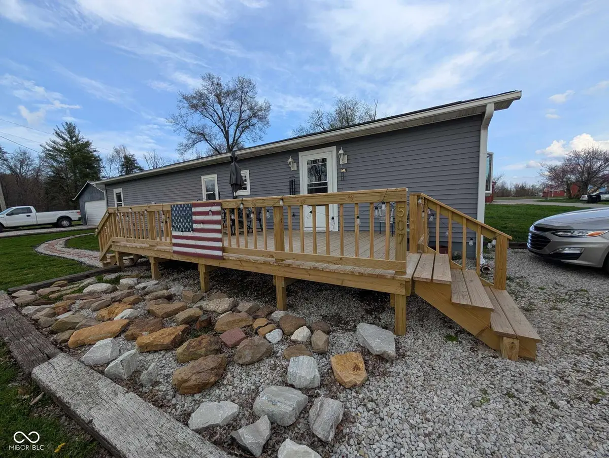 507 E Franklin ST, Staunton, IN 47881
