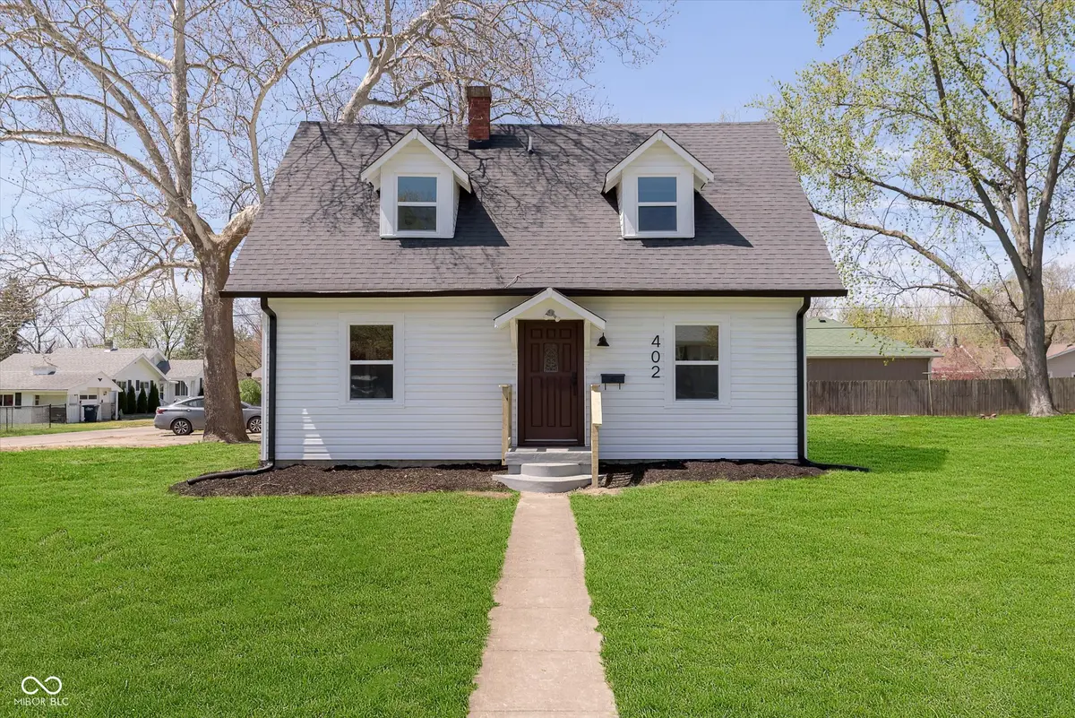 402 N 19th AVE, Beech Grove, IN 46107