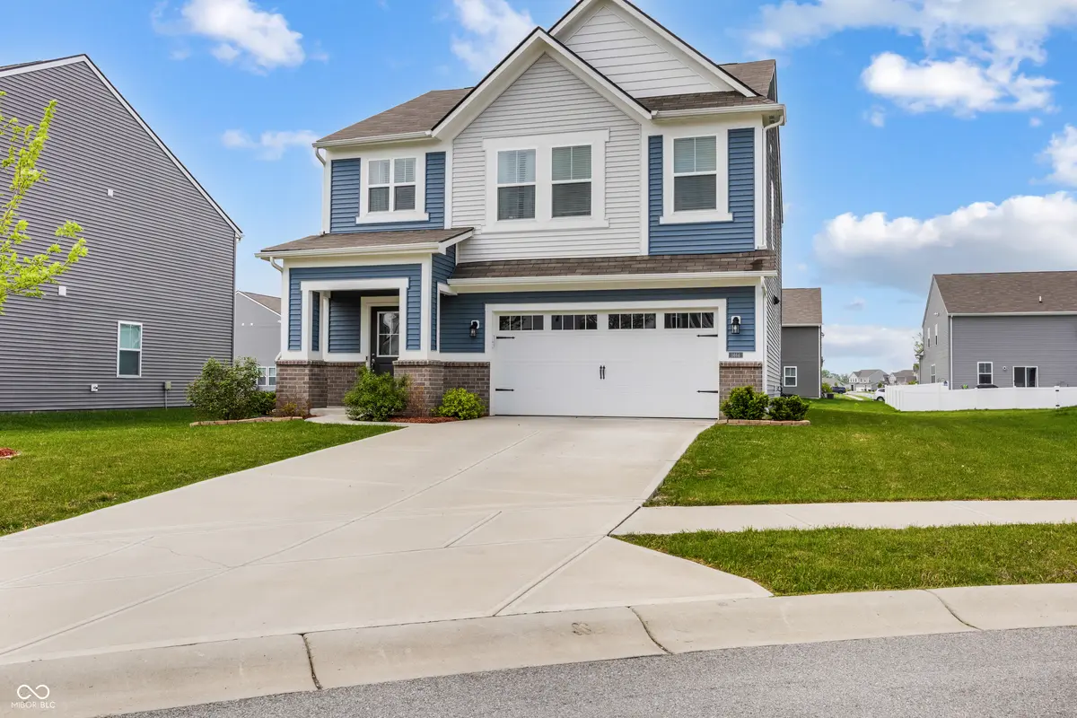 1464 Buckland CT, Avon, IN 46123