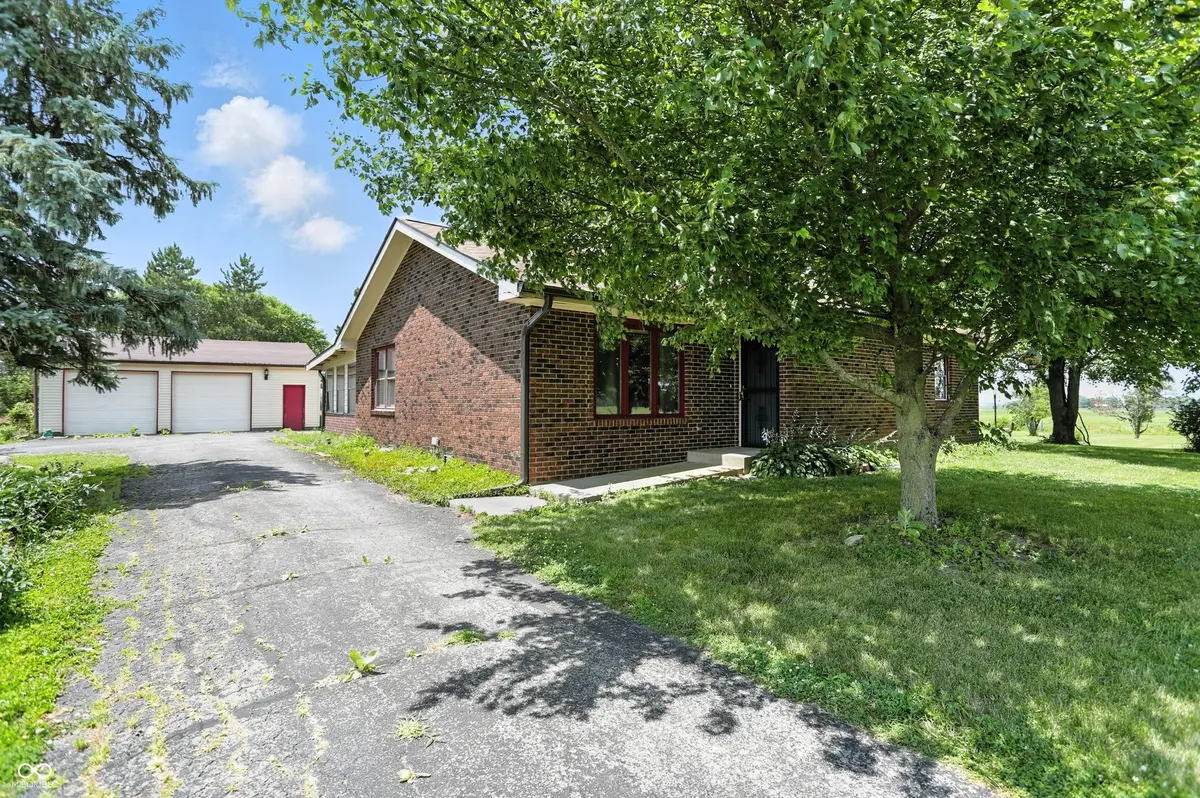 25420 Jerkwater RD, Sheridan, IN 46069