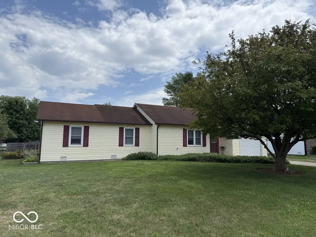 5360 Collett DR E, Camby, IN 46113