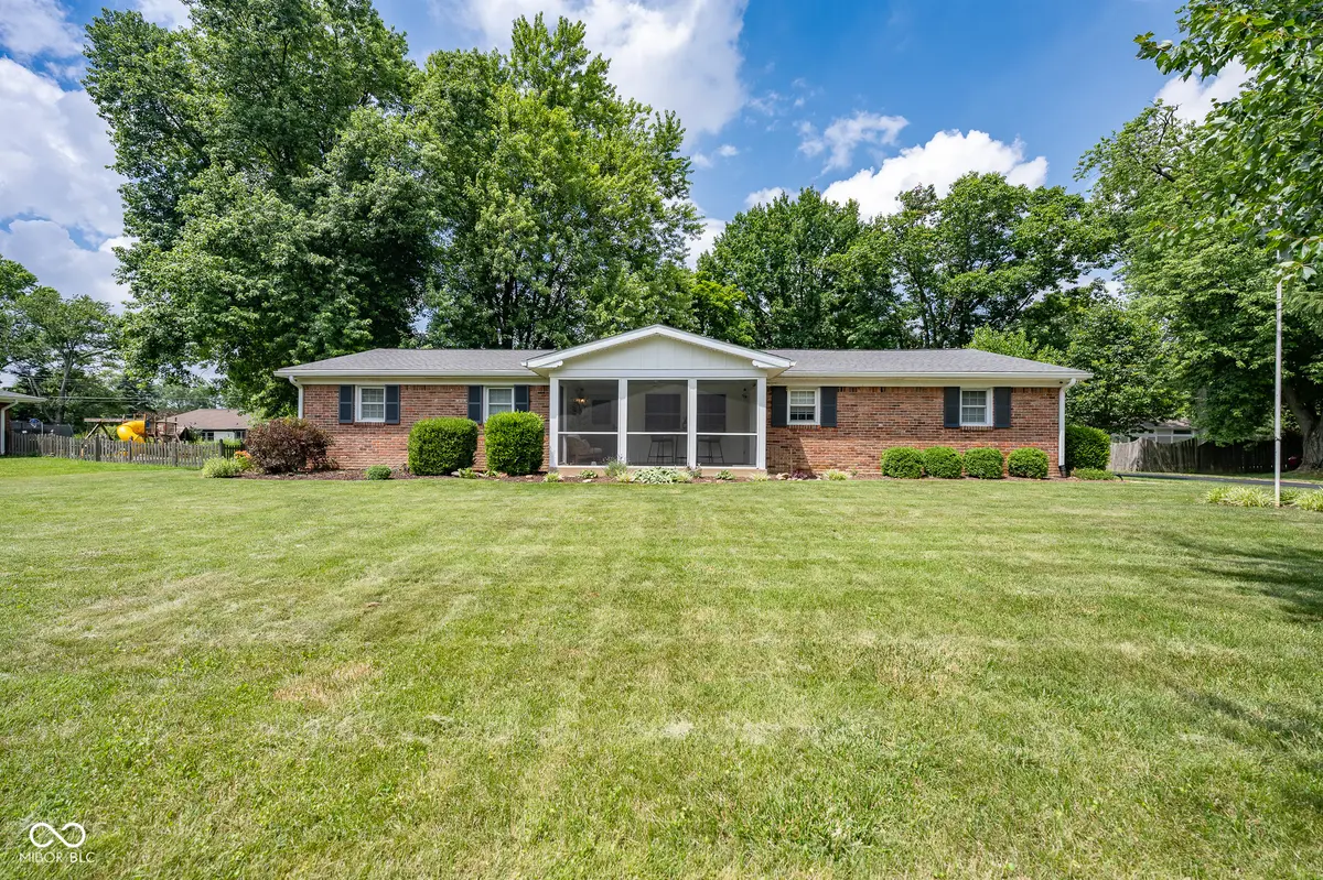 5044 E 67th ST, Indianapolis, IN 46220