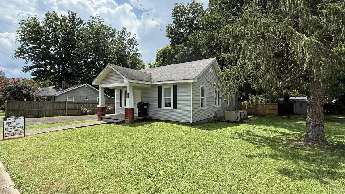 1225 N Spring St #A, Murfreesboro, TN 37130