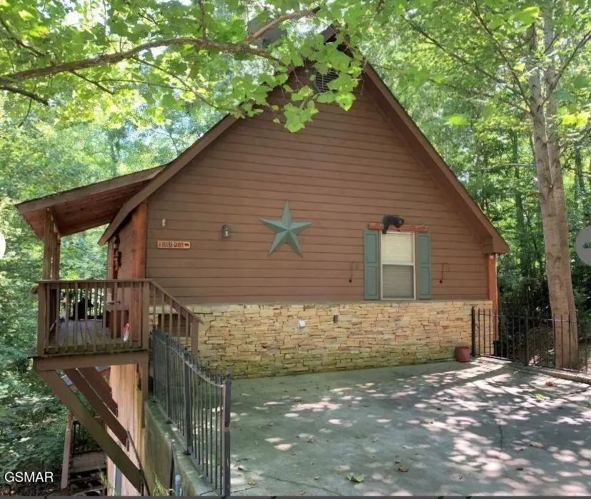 335 Greenwood Way, Pigeon Forge, TN 37863