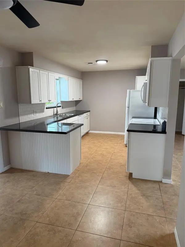1005 #7 Hazelton ST, San Marcos, TX 78666