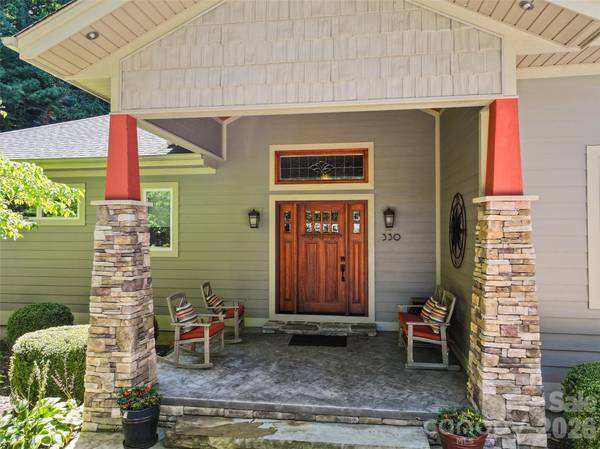 330 Sanctuary DR, Waynesville, NC 28786