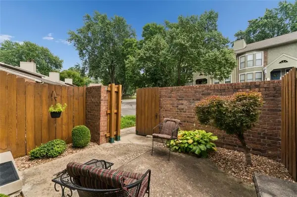 5124 W 62nd ST, Mission, KS 66205