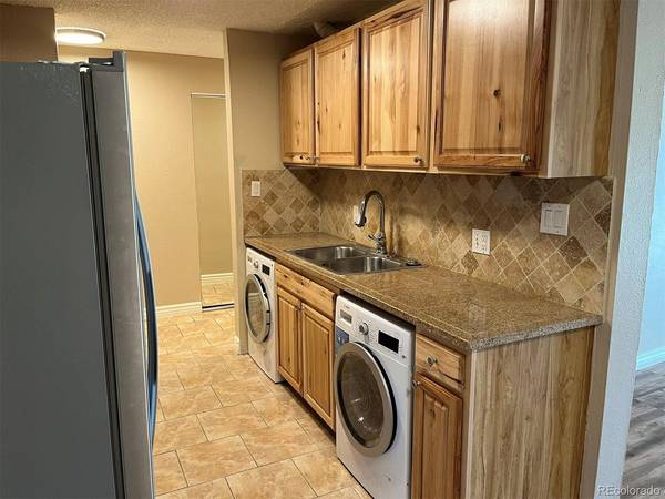 7375 E Quincy #207, Denver, CO 80237