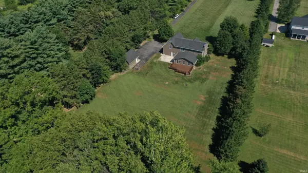 9658 S 1000  E RD, Clarks Hill, IN 47930