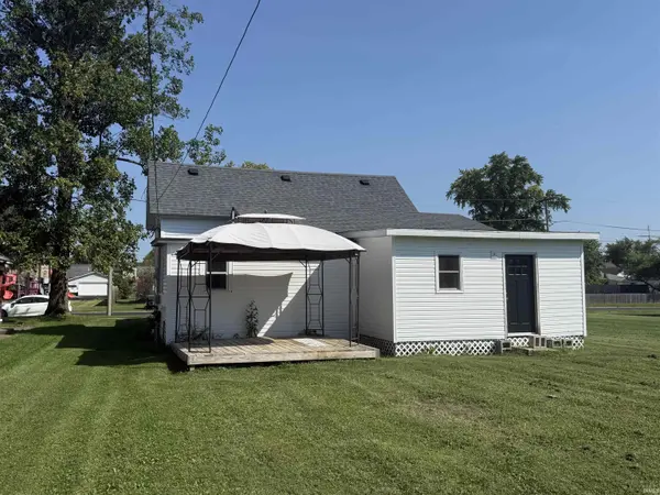 837 W 1st ***, Albany, IN 47320