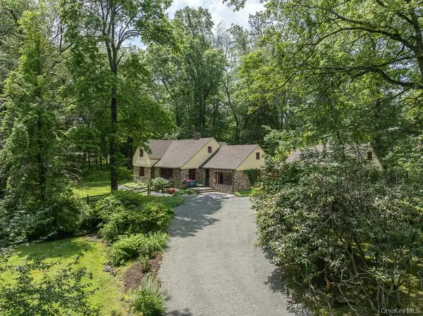 75 Van Houten FLDS, West Nyack, NY 10994