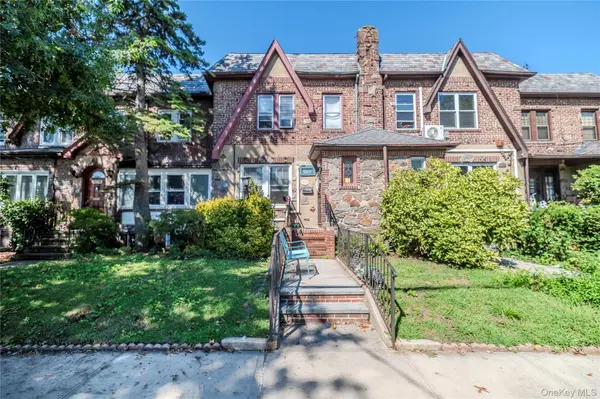 2612 150th ST, Whitestone, NY 11354