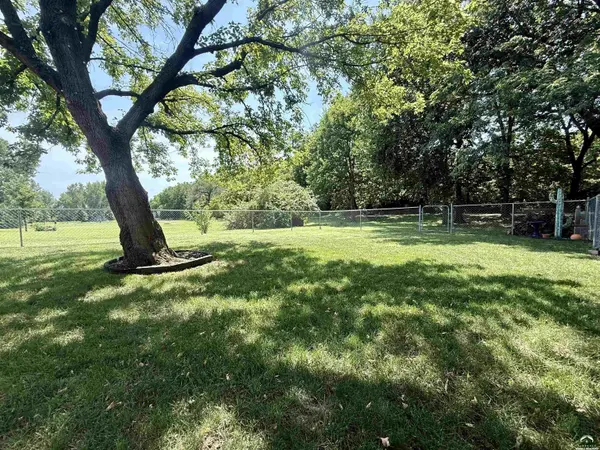 2603 Winterbrook DR, Lawrence, KS 66047