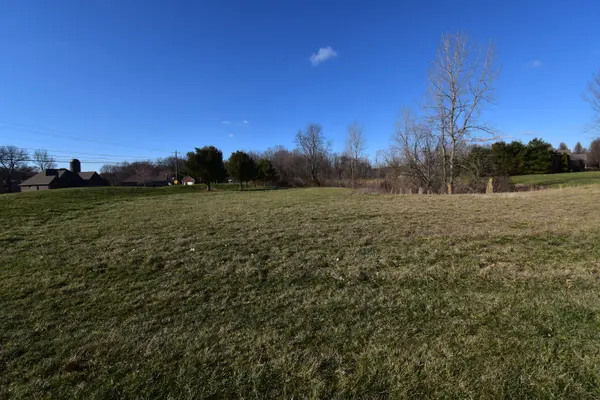 3200 Lake Terrace DR, Martinsville, IN 46151
