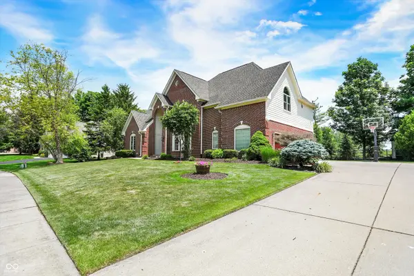8819 Anchor Bay CT, Indianapolis, IN 46236