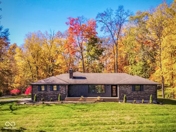 5437 S Westwood DR, Knightstown, IN 46148