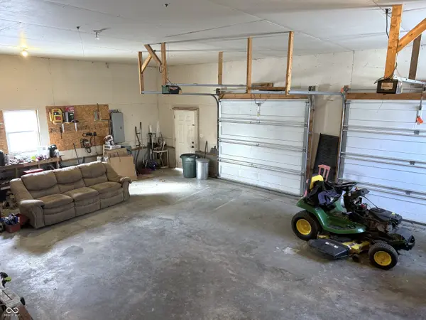 3020 10 O'Clock RD, Bloomingdale, IN 47832