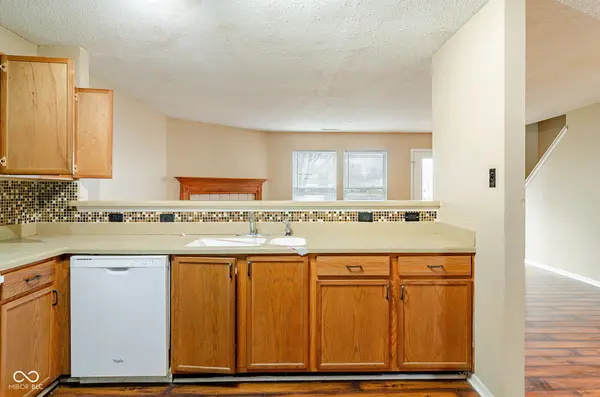 2716 Redland LN, Indianapolis, IN 46217