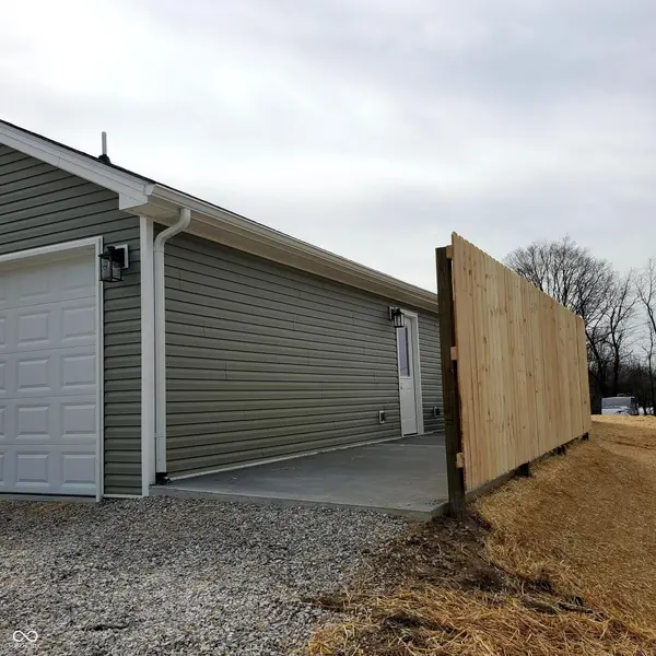 1103 W Vine ST, Brownstown, IN 47220