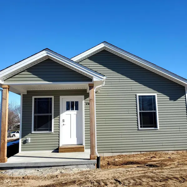 1103 W Vine ST, Brownstown, IN 47220