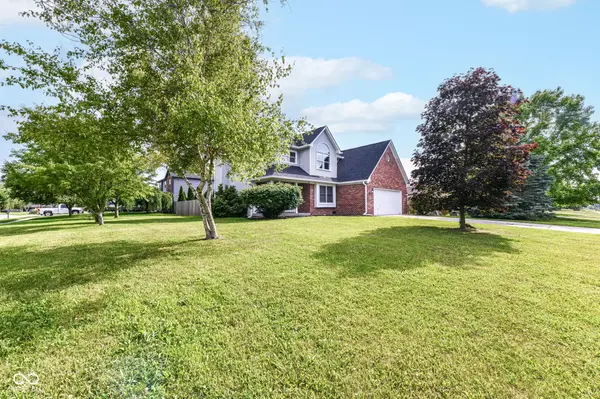 493 Clearwater BLVD, Whiteland, IN 46184