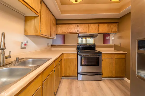 4247 Larkspur TRCE, Indianapolis, IN 46237