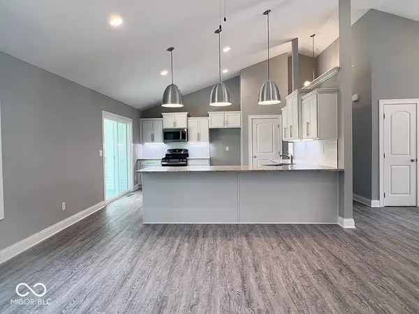 103 N Brenrich RD, Pendleton, IN 46064