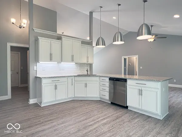 103 N Brenrich RD, Pendleton, IN 46064