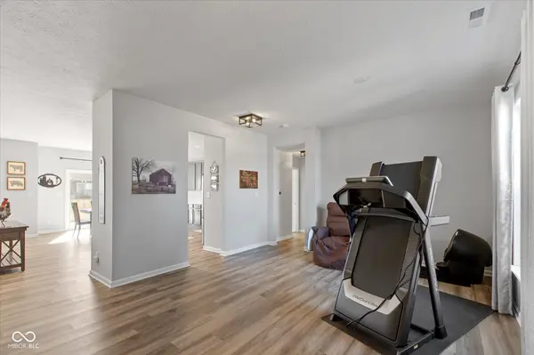 10865 Mystic View CT, Indianapolis, IN 46239