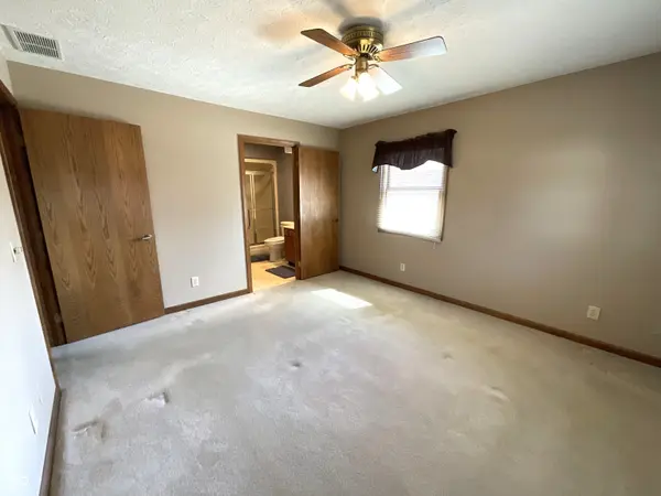 151 N Park AVE, Spencer, IN 47460