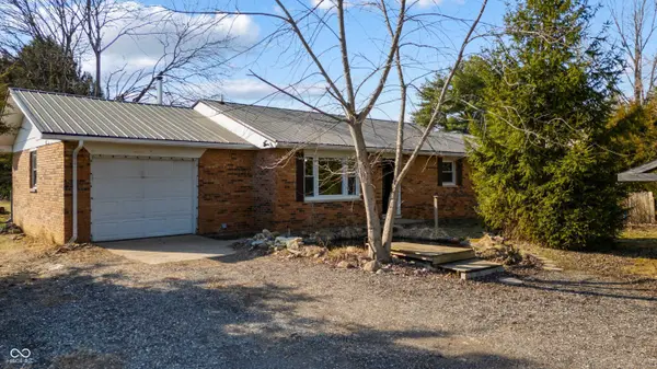 251 S Gabbard RD, Connersville, IN 47331