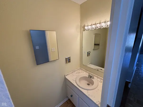 2826 Country Estates DR, Indianapolis, IN 46227