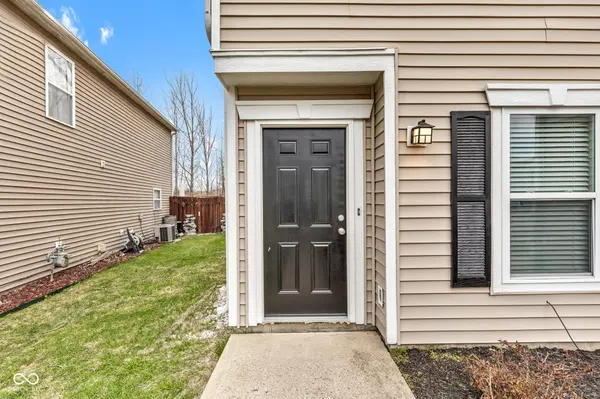 8808 Hosta WAY, Indianapolis, IN 46113
