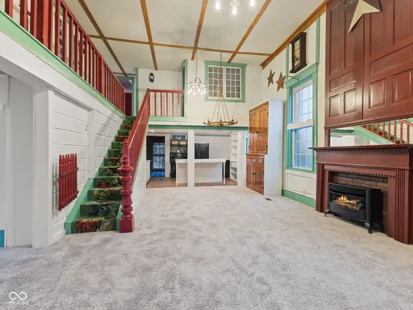 305 N Market ST, Carthage, IN 46115