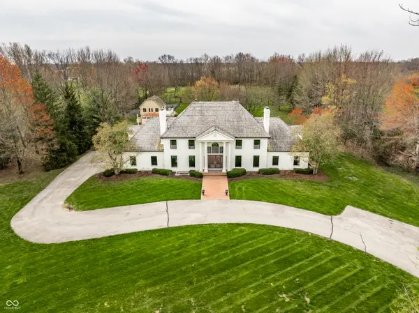 8155 Hunt Club RD, Zionsville, IN 46077
