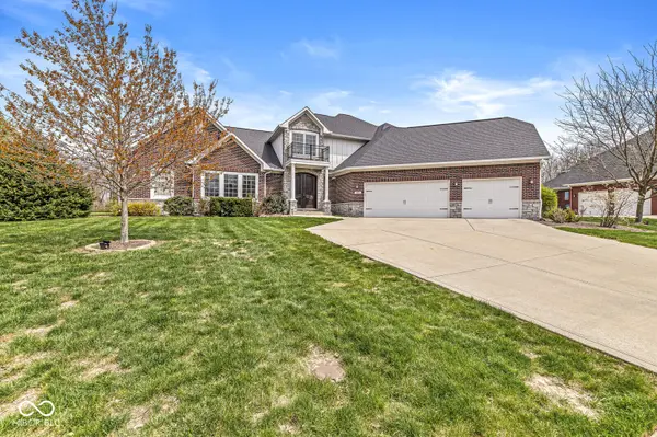 621 Foxboro DR, Avon, IN 46123