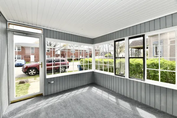 106 S Wayburn ST, Indianapolis, IN 46229