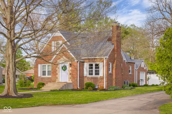 3221 Washington ST, Columbus, IN 47203
